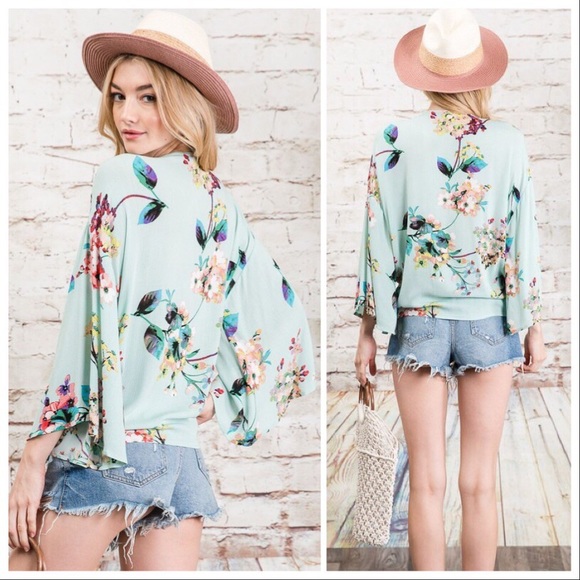 *CLEARANCE* Amora Flora Kimono Top - Picture 3 of 6